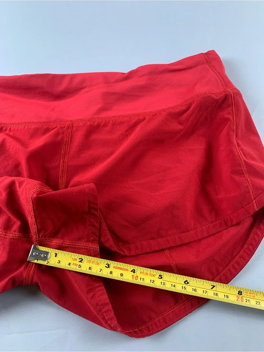 lululemon Speed Up LR 2.5” Red lined short